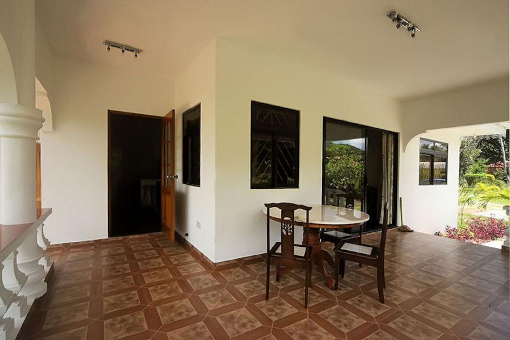 באיה סיינטה אנה Coco Bay Villa מראה חיצוני תמונה